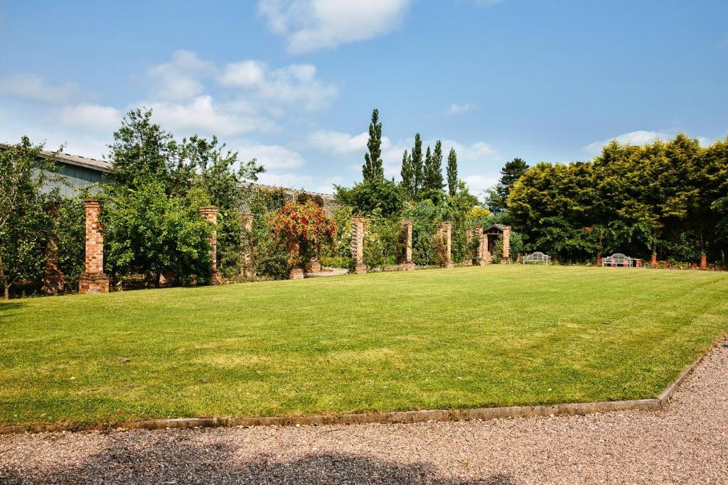 Willington Hall Hotel Tarporley Eksteriør bilde