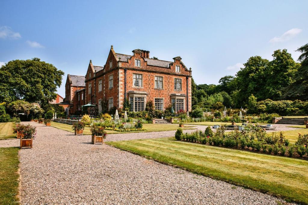 Willington Hall Hotel Tarporley Eksteriør bilde