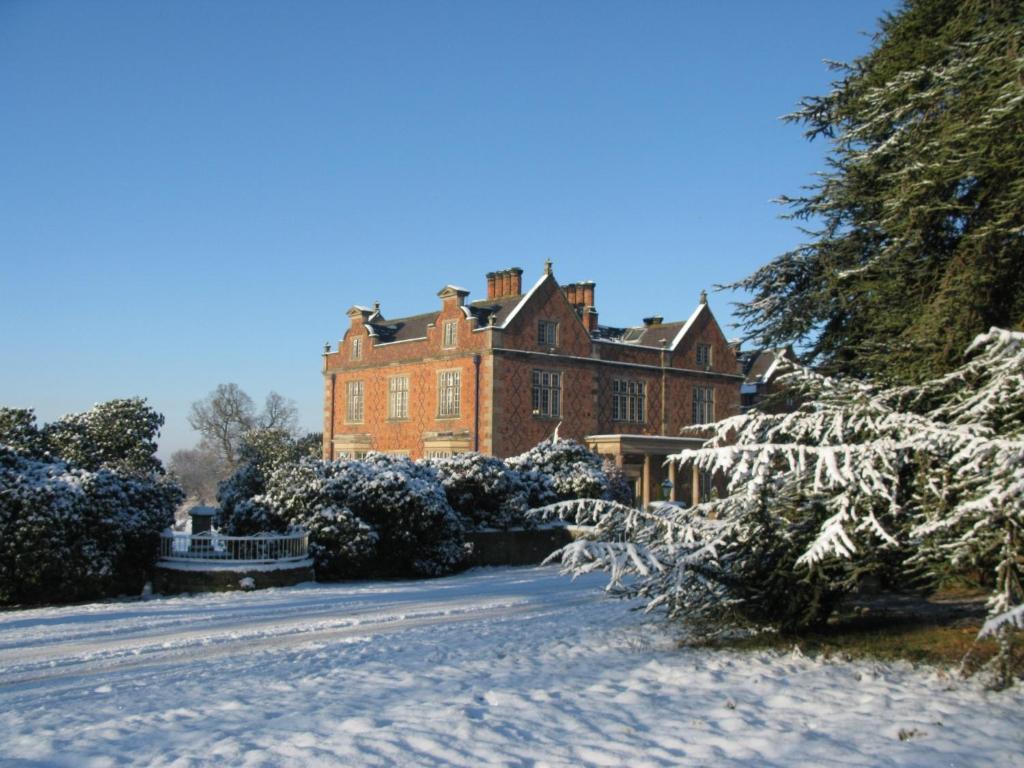 Willington Hall Hotel Tarporley Eksteriør bilde