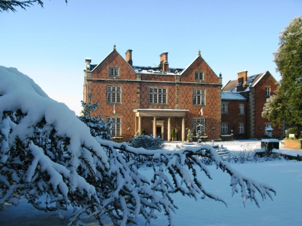 Willington Hall Hotel Tarporley Eksteriør bilde