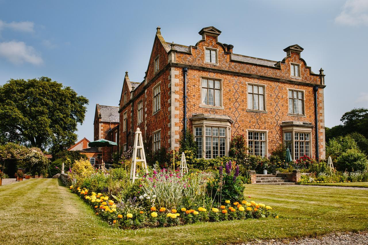 Willington Hall Hotel Tarporley Eksteriør bilde