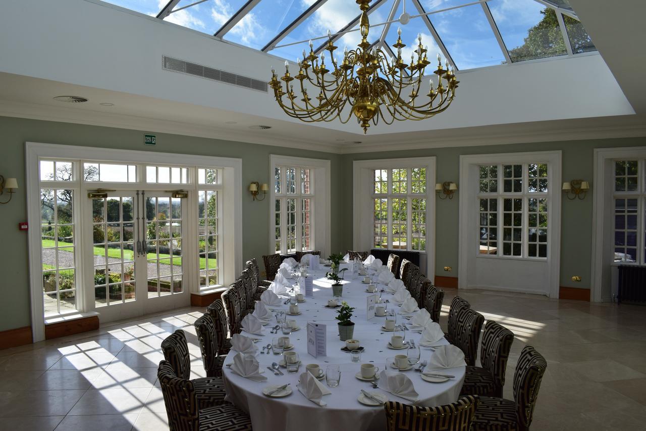 Willington Hall Hotel Tarporley Eksteriør bilde