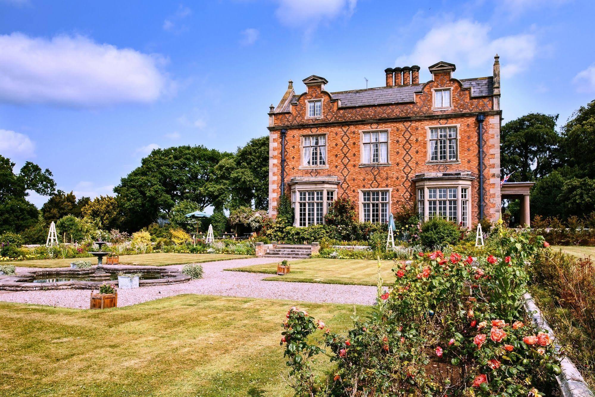 Willington Hall Hotel Tarporley Eksteriør bilde